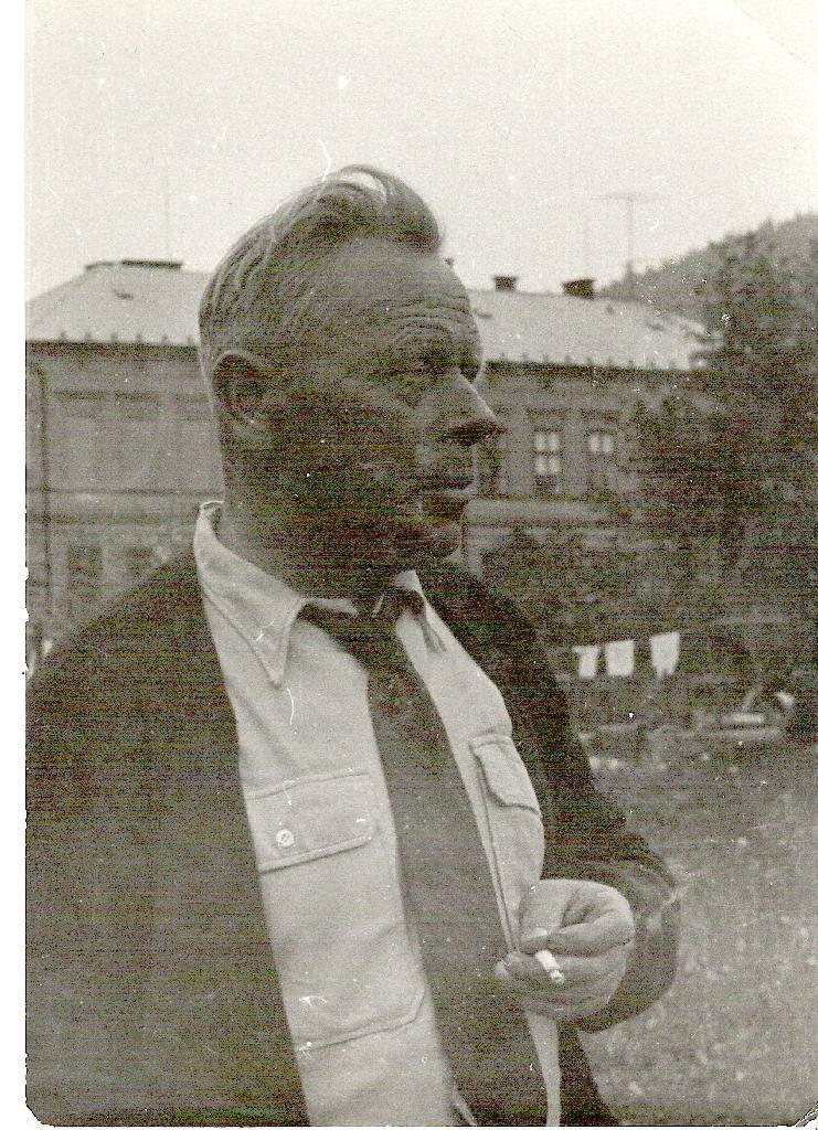 C033